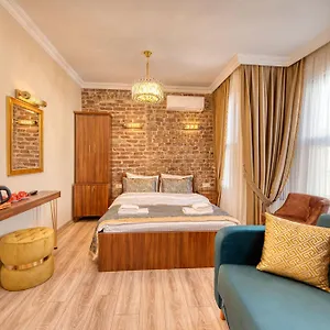 Brown 2 Mansion Oldcity Стамбул