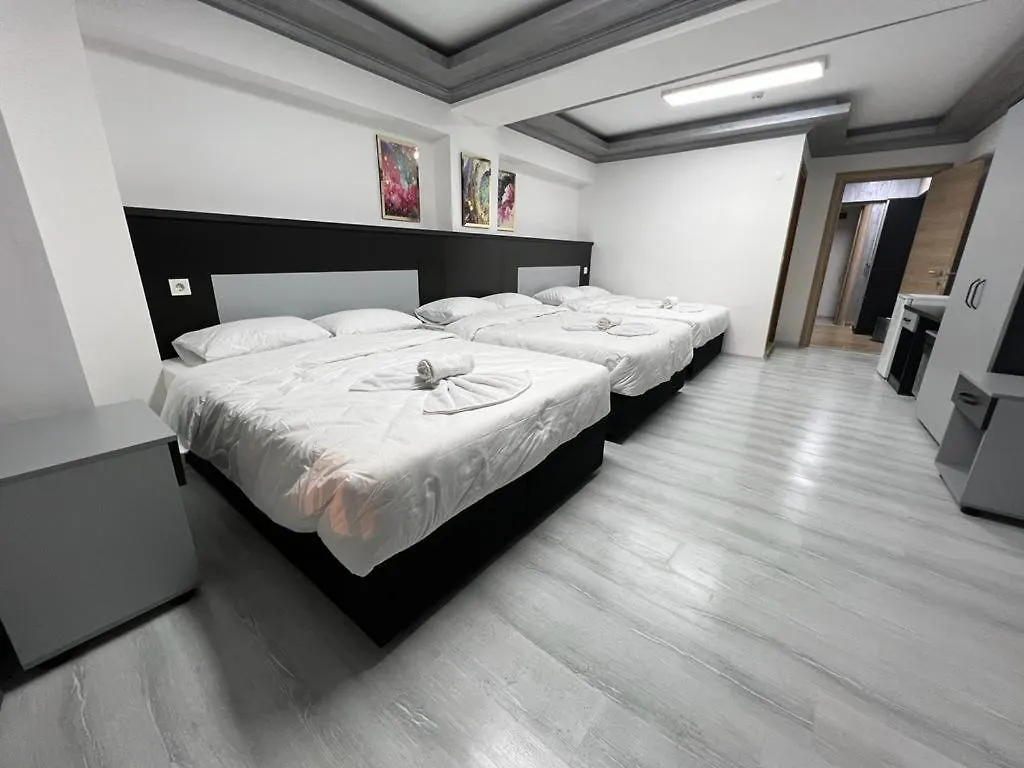 Grand Honey Hotel